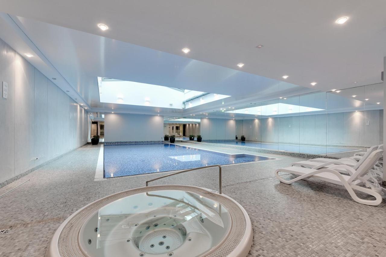Waterlane Riverside Spa, Pool & Gym By Downtown Apartments Danzica Esterno foto