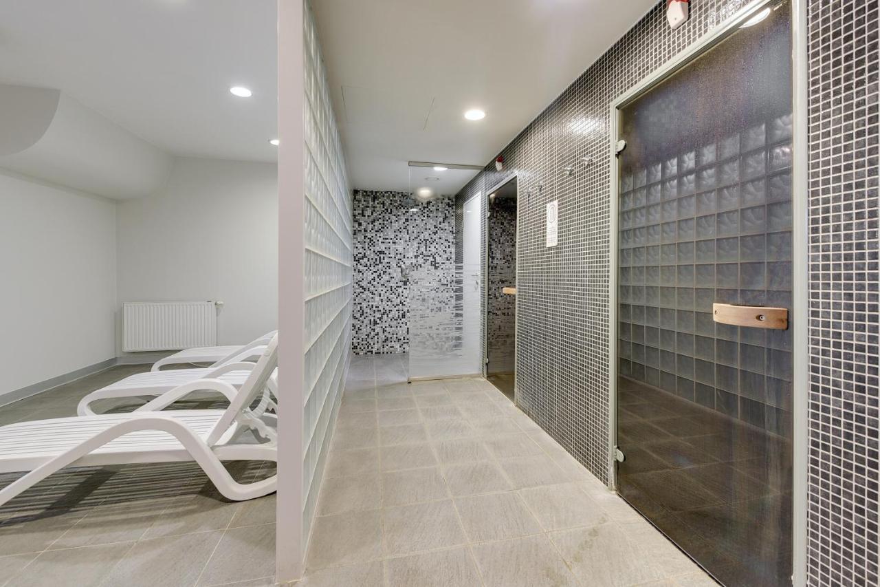 Waterlane Riverside Spa, Pool & Gym By Downtown Apartments Danzica Esterno foto