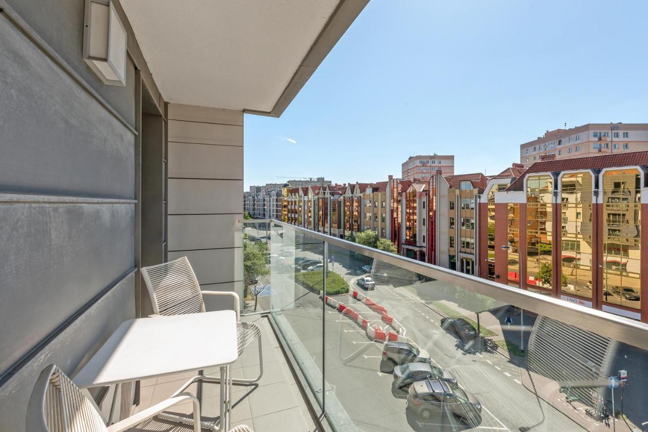 Waterlane Riverside Spa, Pool & Gym By Downtown Apartments Danzica Esterno foto